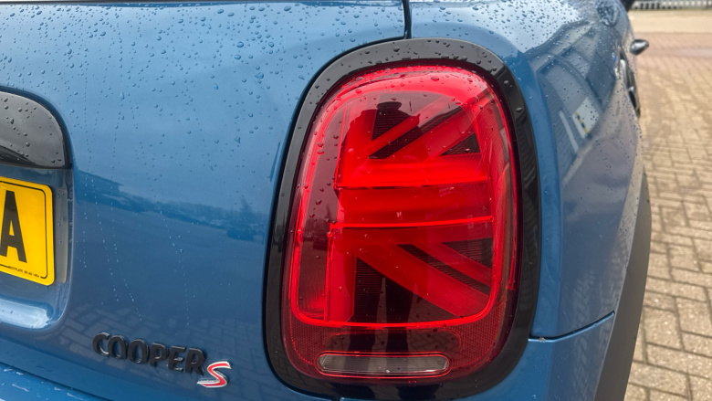 MINI Hatchback 2.0 Cooper S Sport 3dr Auto Petrol Hatchback